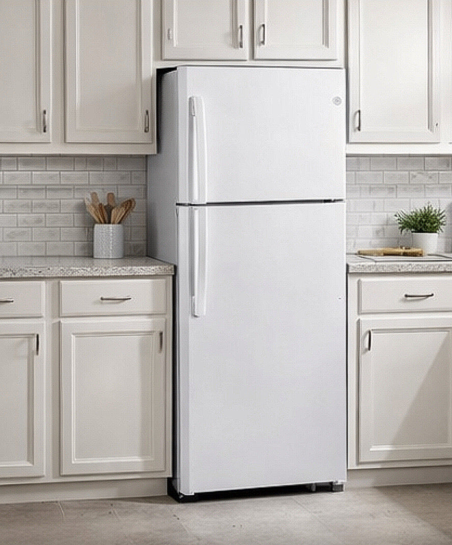 GE 33" 21.9 Cubic Feet Top Freezer Refrigerator