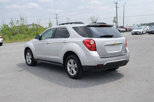 2015 Silver Chevrolet Equinox LT 2WD