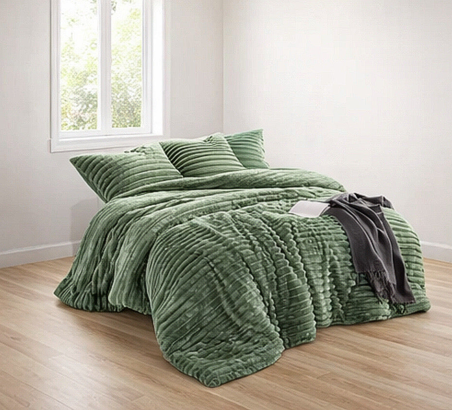 Plush Comforter Set