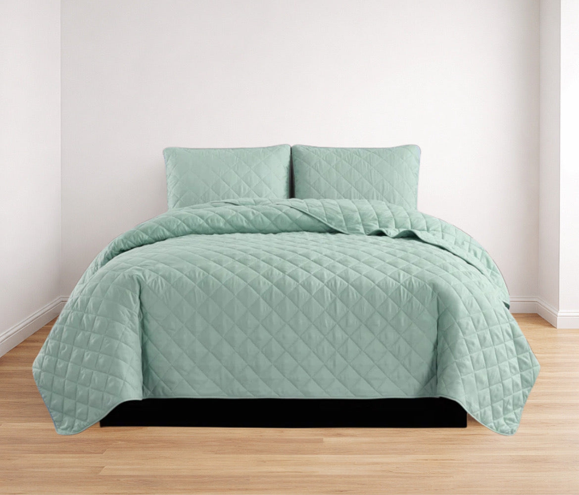 Microfiber Reversible Quilt Set