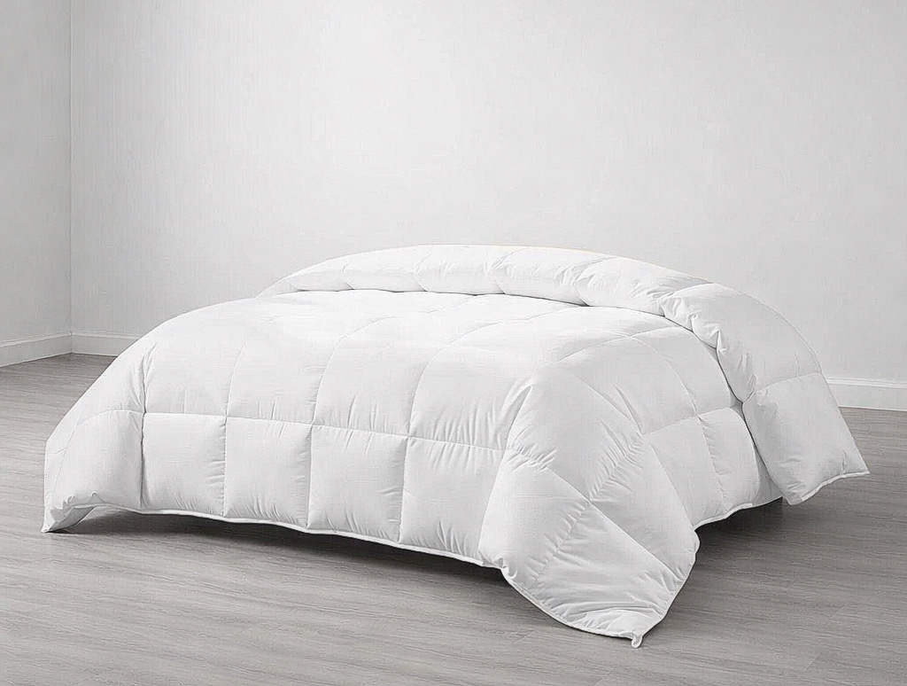 All Season Comforter w/ Corner Tabs