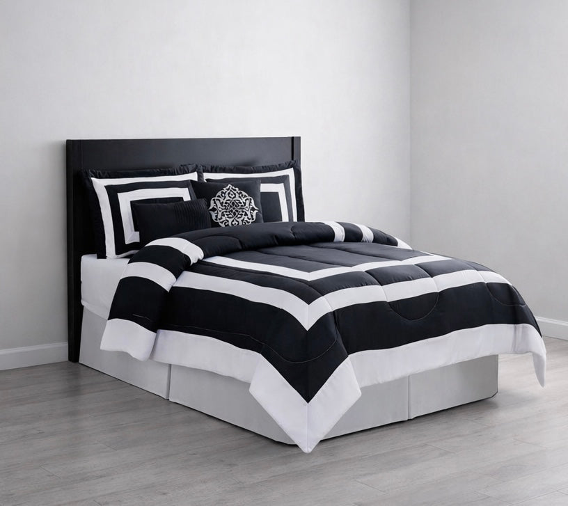 London Hotel Comforter Set
