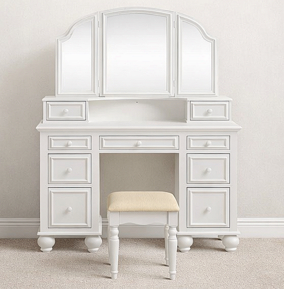 47” Antique Vanity Set w/ 9 Drawers