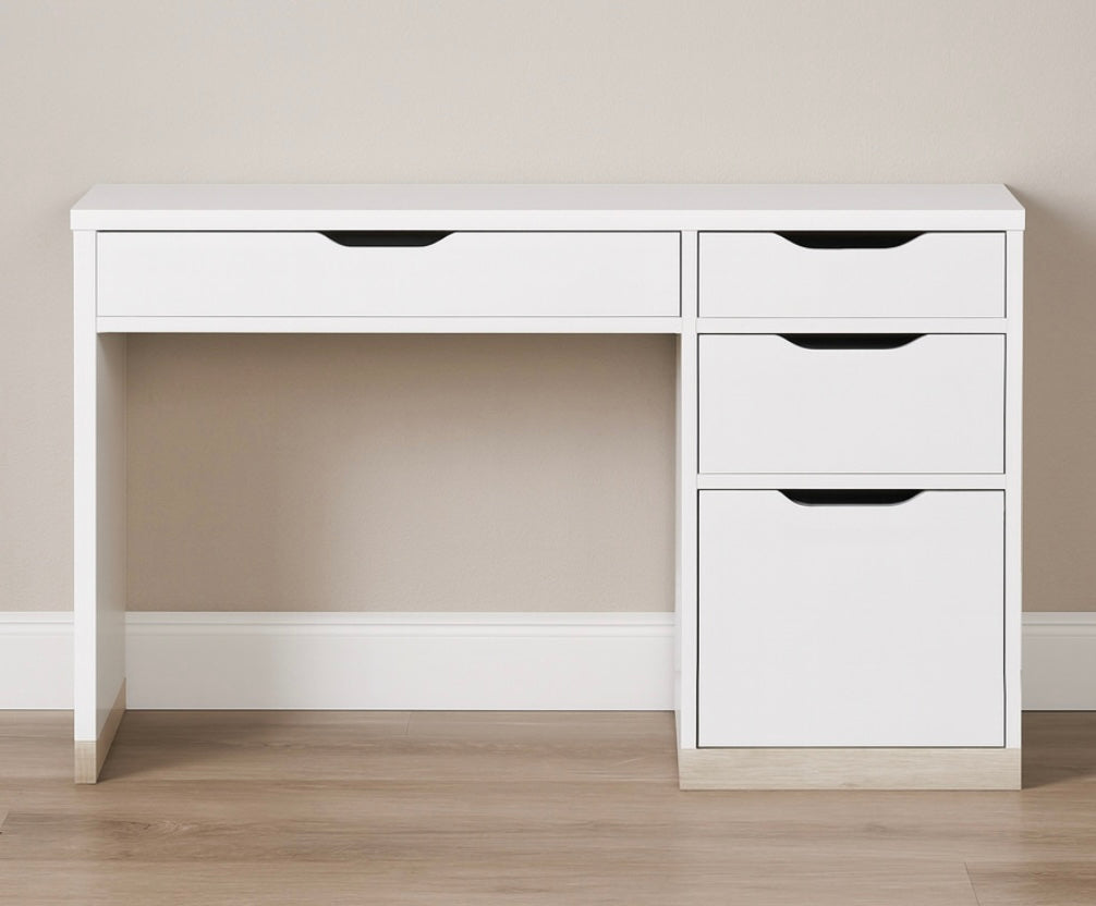 47” Office Desk w/ 4 Drawers
