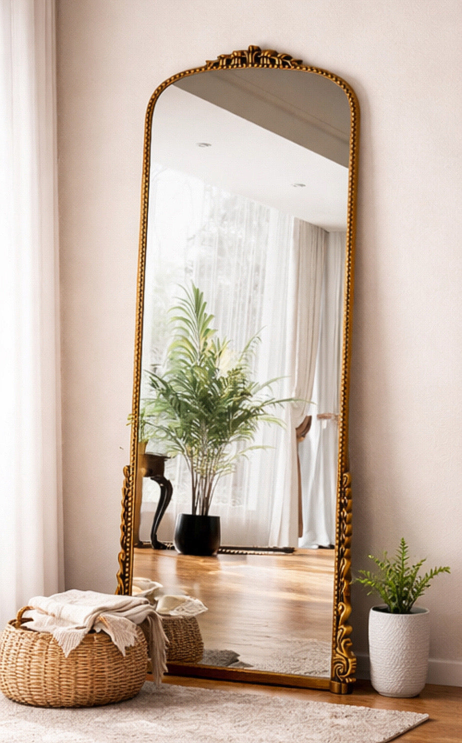 Vintage Arched Standing Mirror