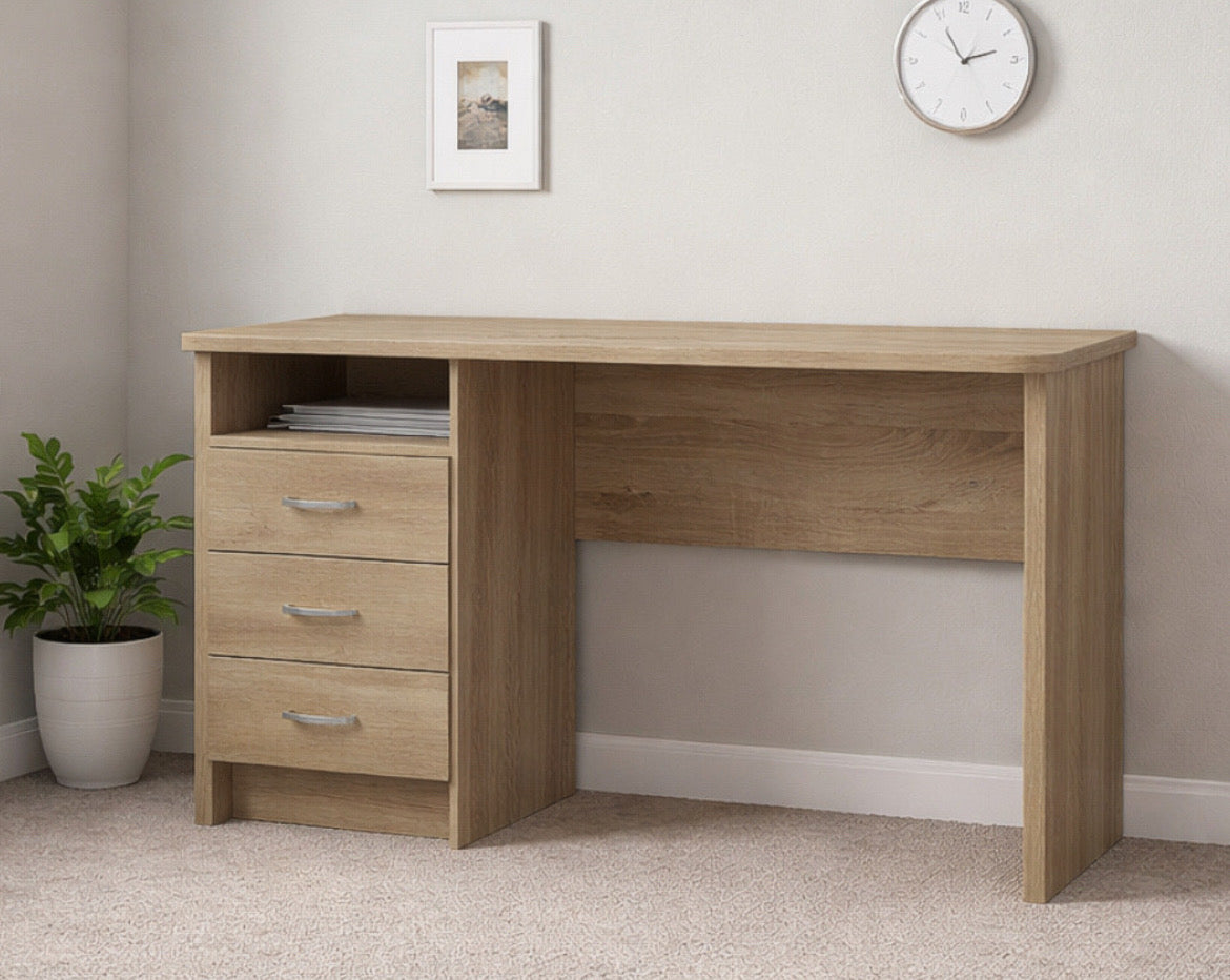 47” Classic Writing Desk
