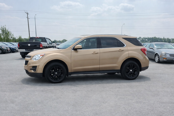 2015 Tan Chevrolet Equinox LT 2WD