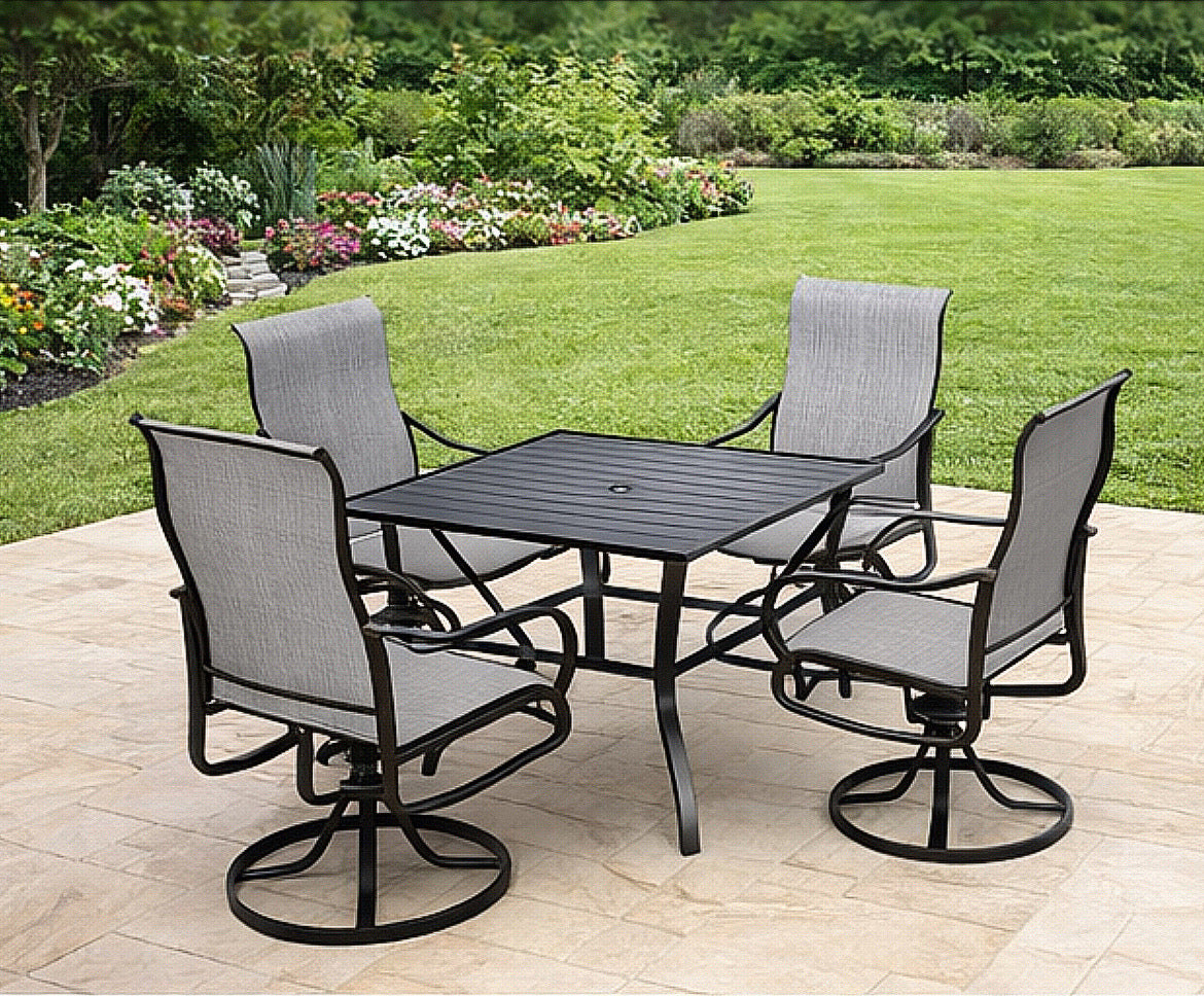 4-Person Patio Dining Set