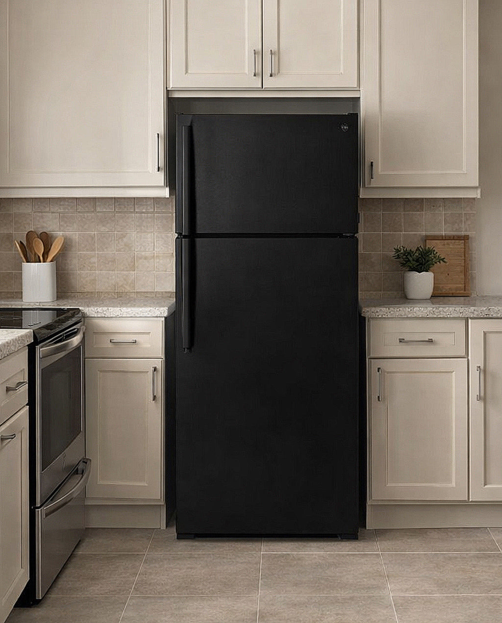 GE 28" 17.5 Cubic Feet Top Freezer Refrigerator