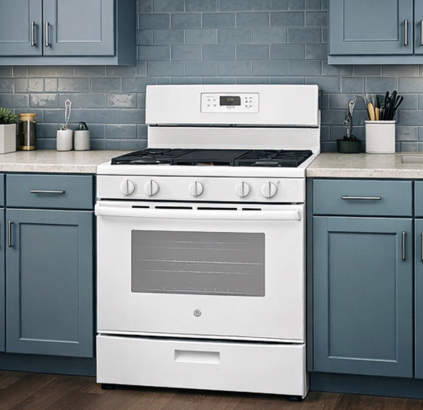 GE 30" 5 Cubic Feet Gas Stove