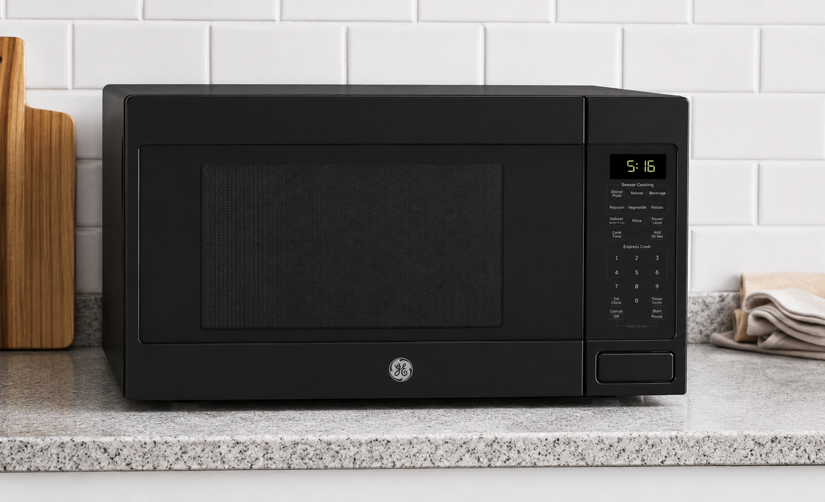 GE 1.6 Cubic Feet Countertop Microwave Oven