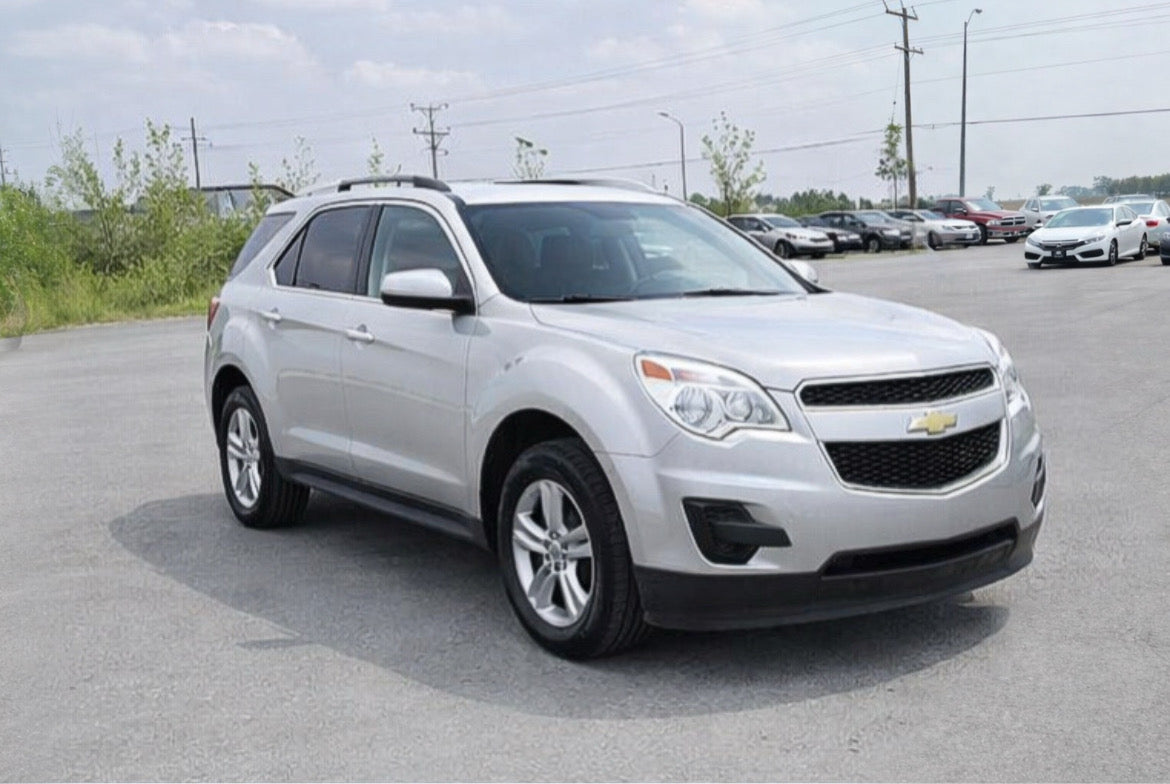 2015 Silver Chevrolet Equinox LT 2WD
