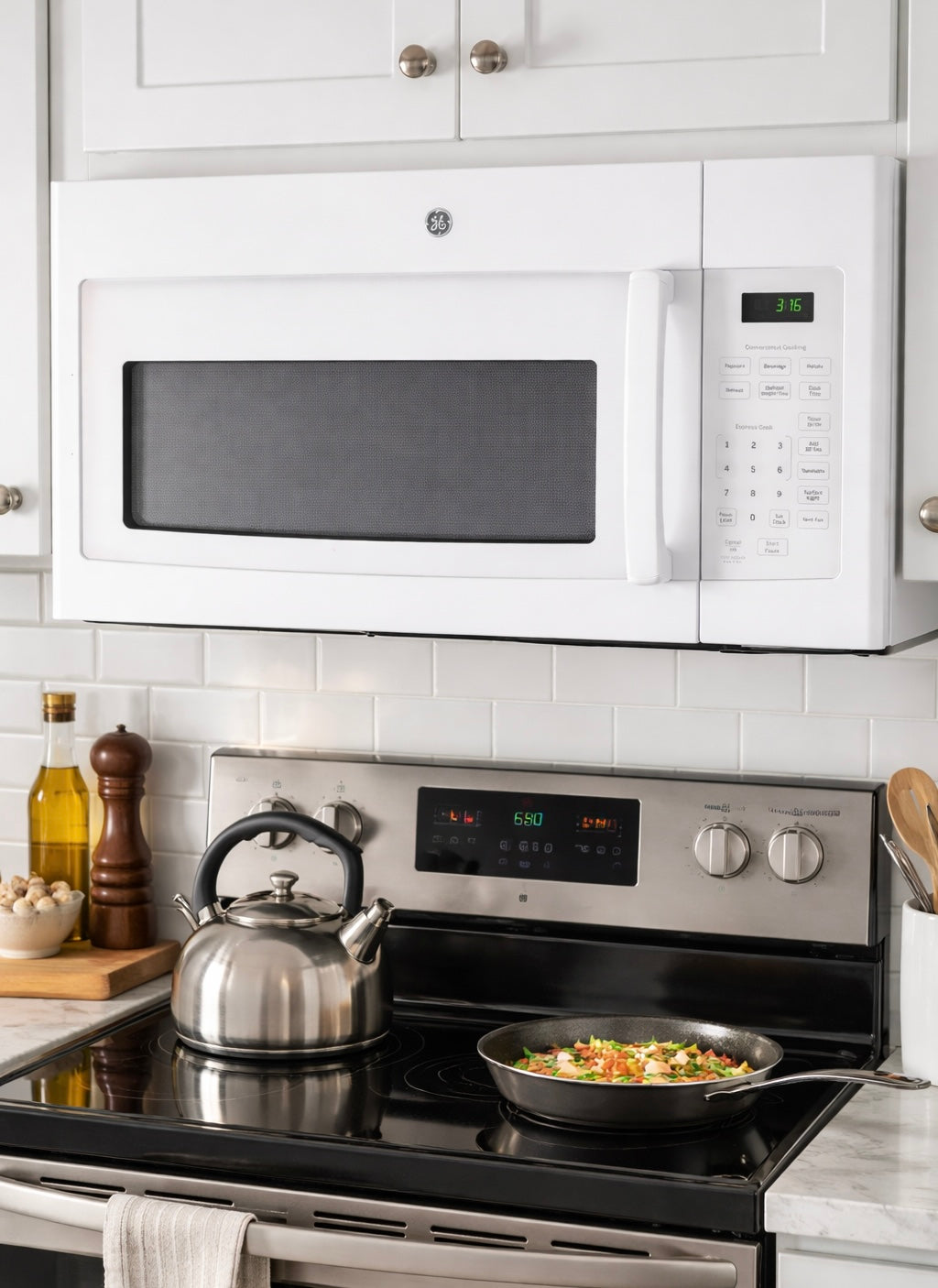 GE 30", 1.6 Cubic Feet Over-The-Range Microwave