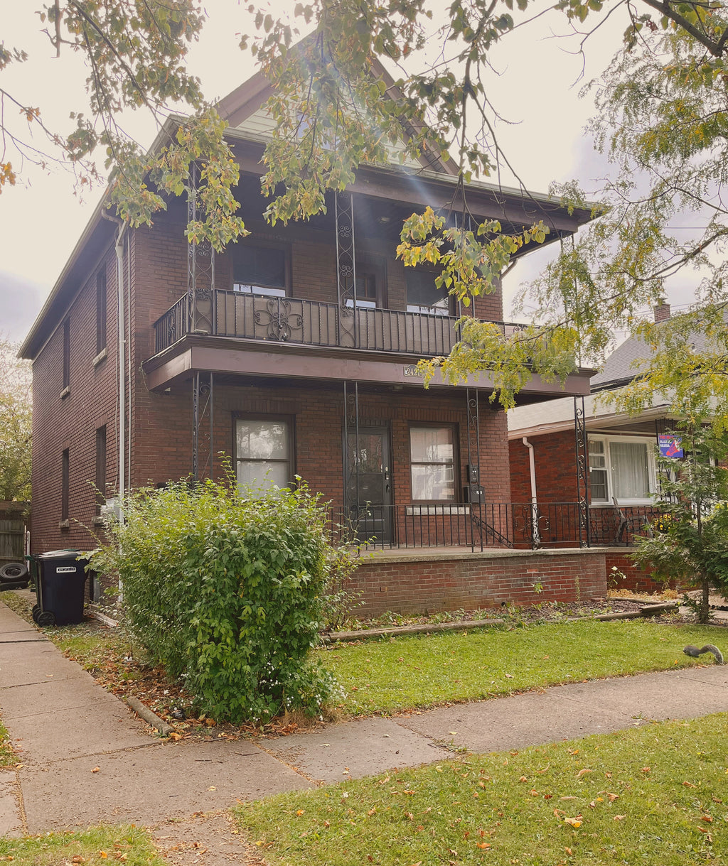 2421 Welch Ave. Niagara Falls, NY 14303