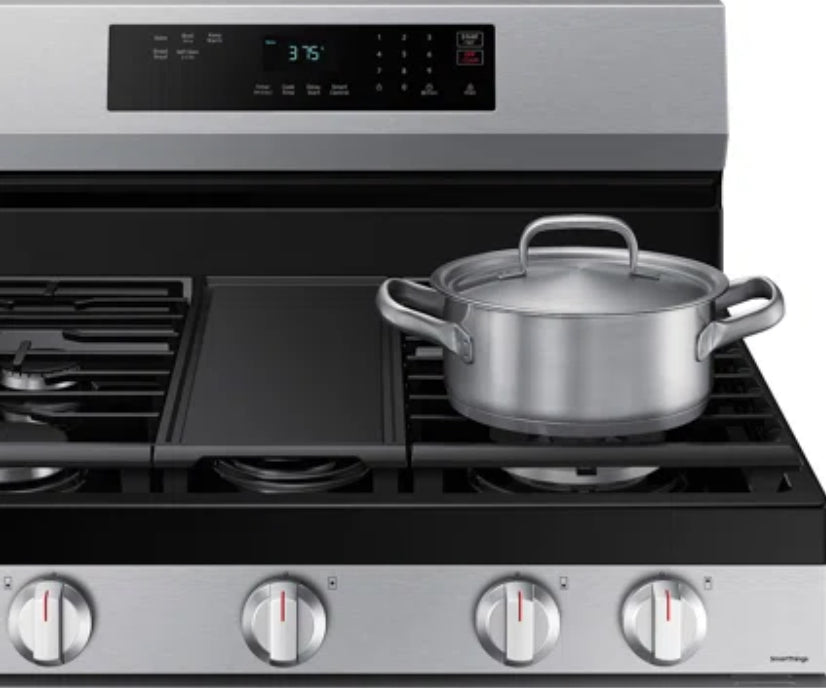 Samsung 6.0 Cubic Feet Smart Gas Stove