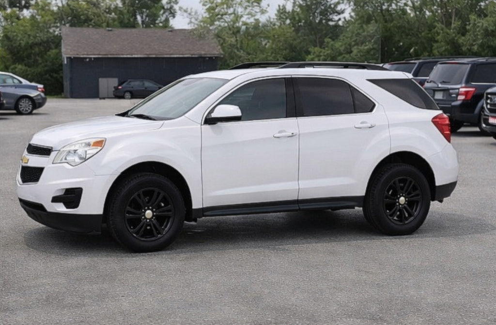 2015 White Chevrolet Equinox LT 2WD