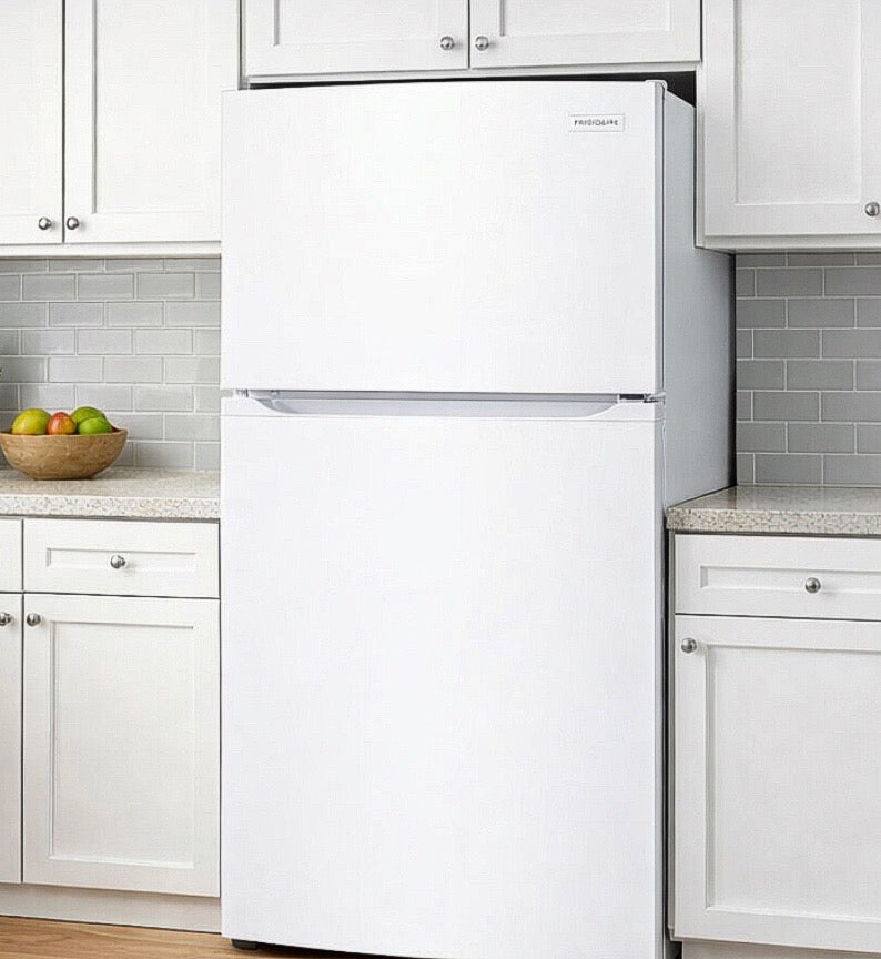 Frigidaire 28" 13.9 Cubic Feet Top Freezer Refrigerator with Auto Close Doors