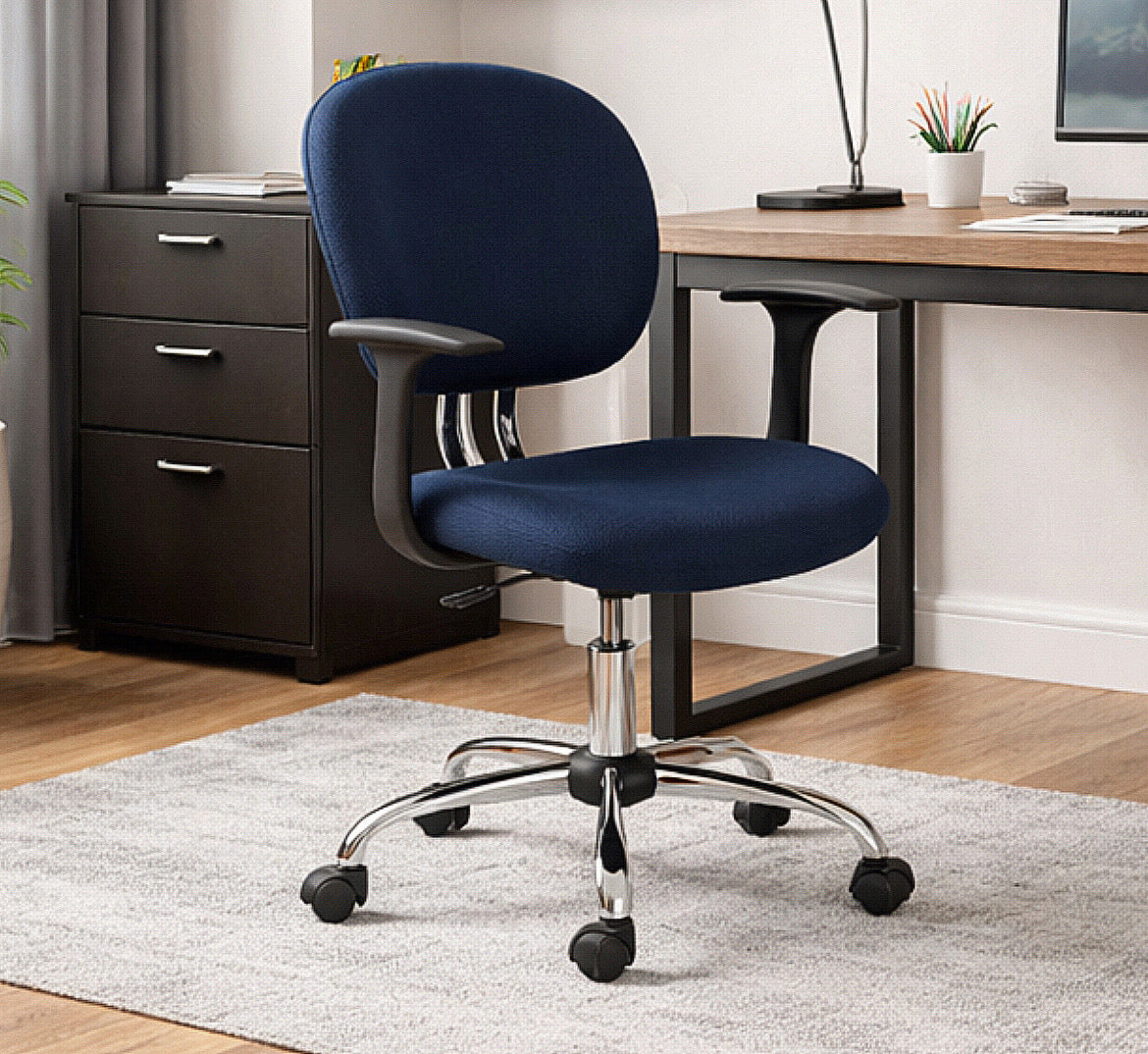 Swivel Office Chair w/ Padded Seat & Chrome Base