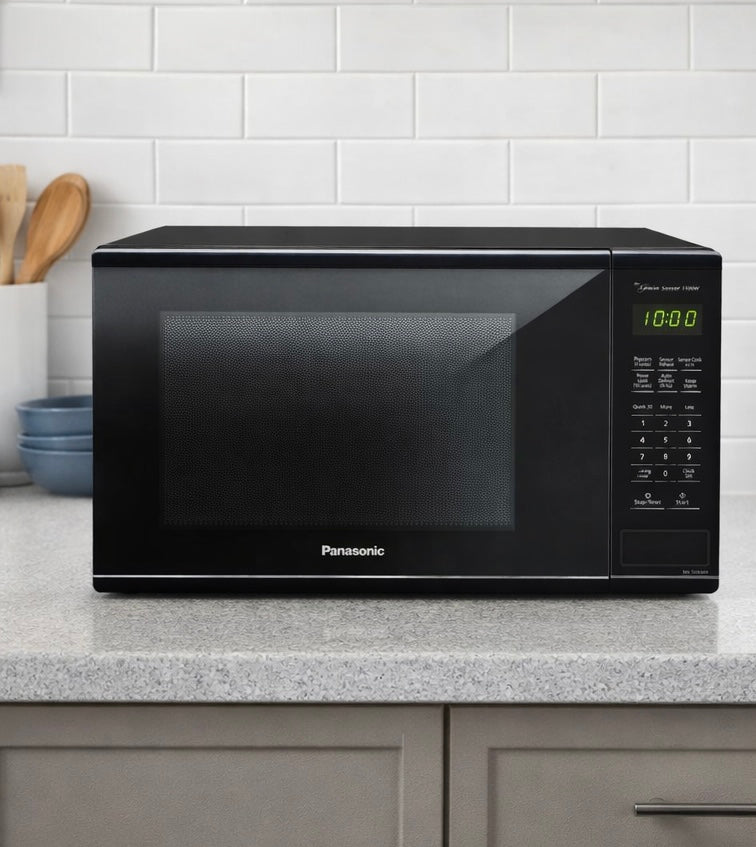 Panasonic 1.3 Cubic Feet Professional Countertop Microwave w/ Sensor Cooking