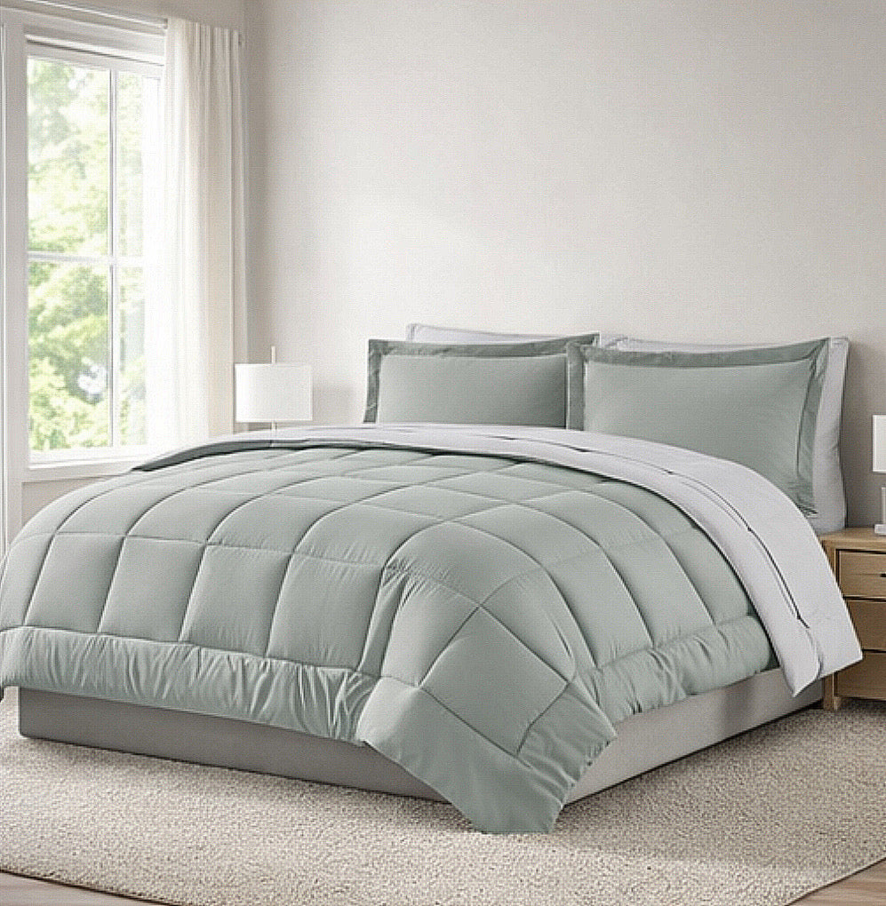 Reversible Comforter Set