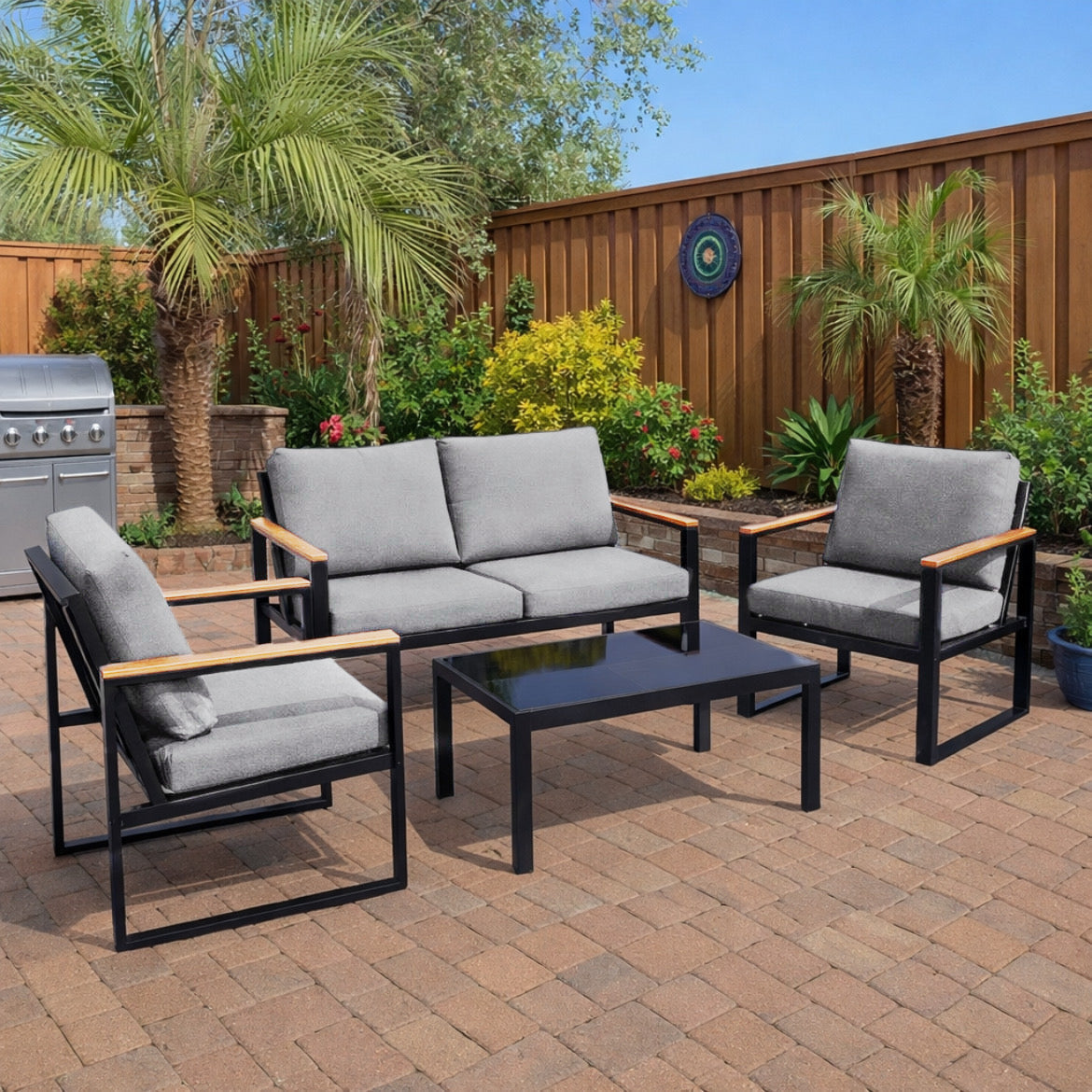 Comfy Outdoor Conversation Sets with Cushions