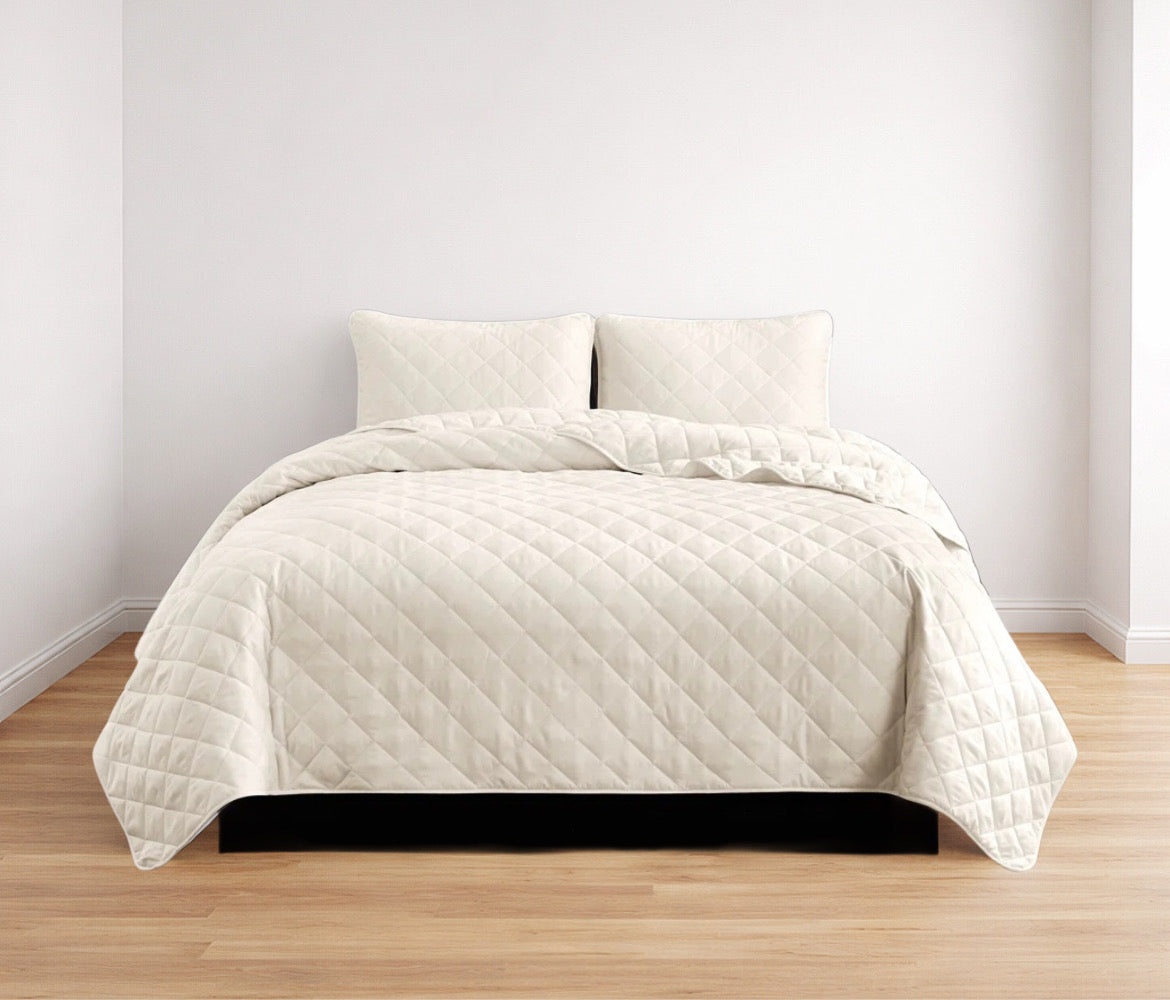 Microfiber Reversible Quilt Set