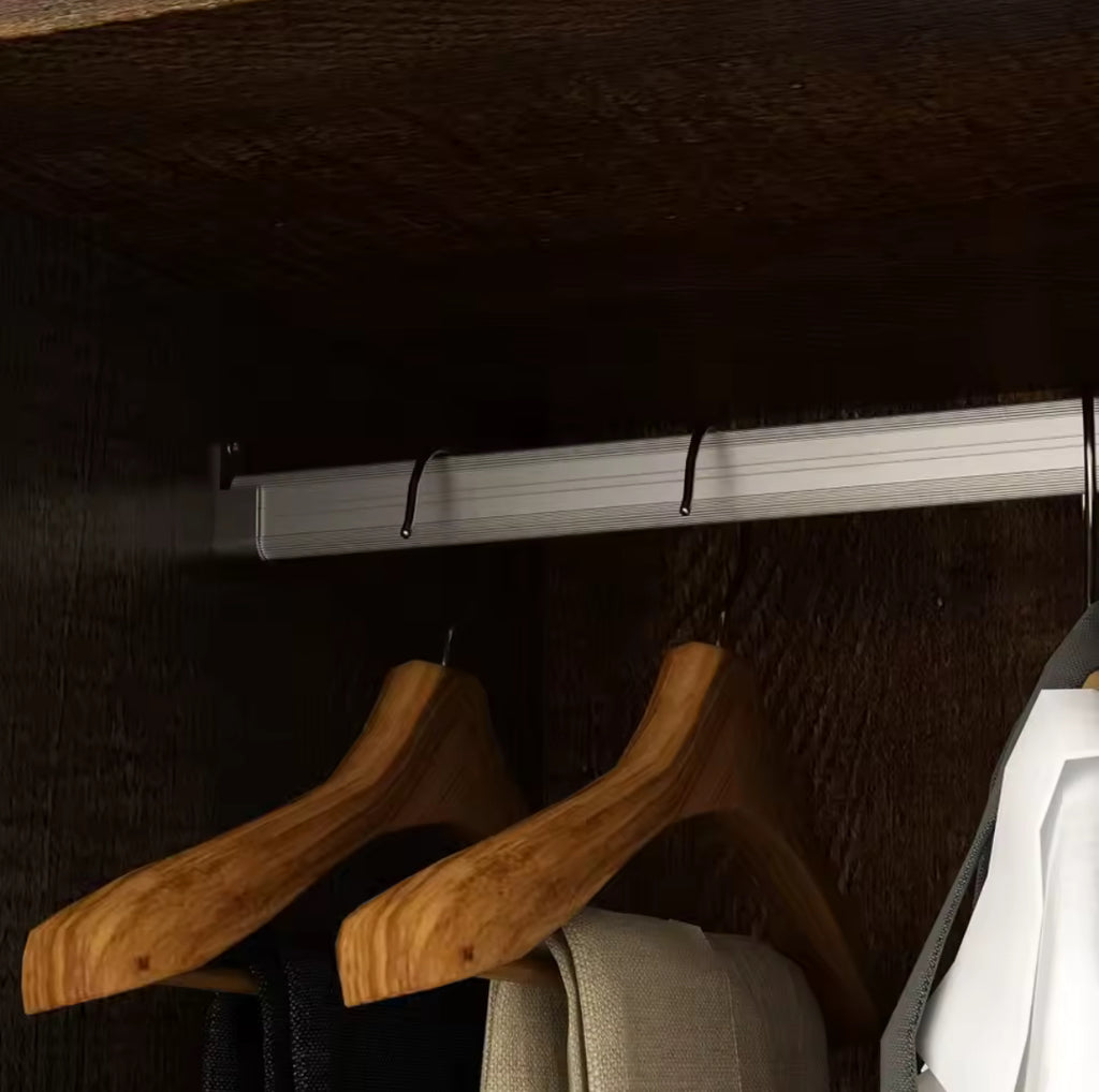 59” Double Wardrobe w/ 5
Drawers
