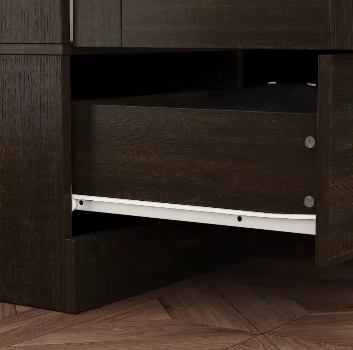 59” Double Wardrobe w/ 5
Drawers