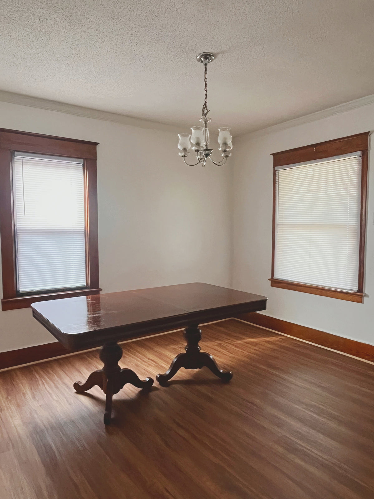 2421 Welch Ave. Niagara Falls, NY 14303