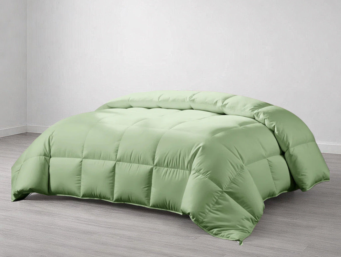 All Season Comforter w/ Corner Tabs