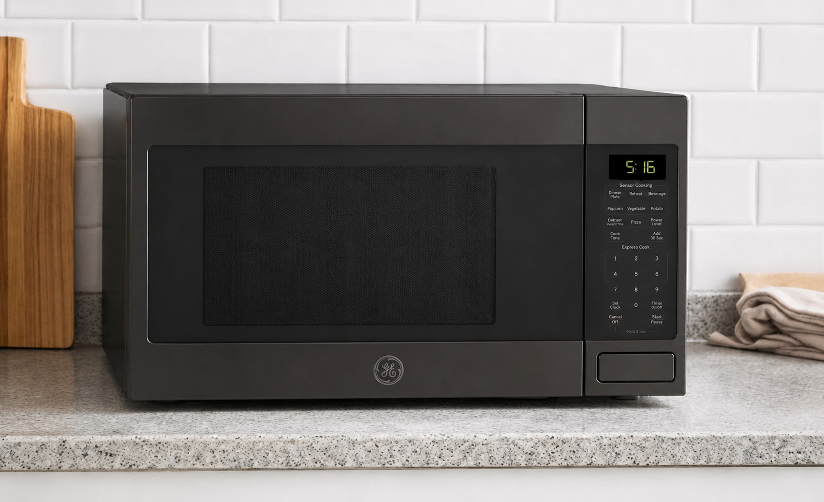 GE 1.6 Cubic Feet Countertop Microwave Oven