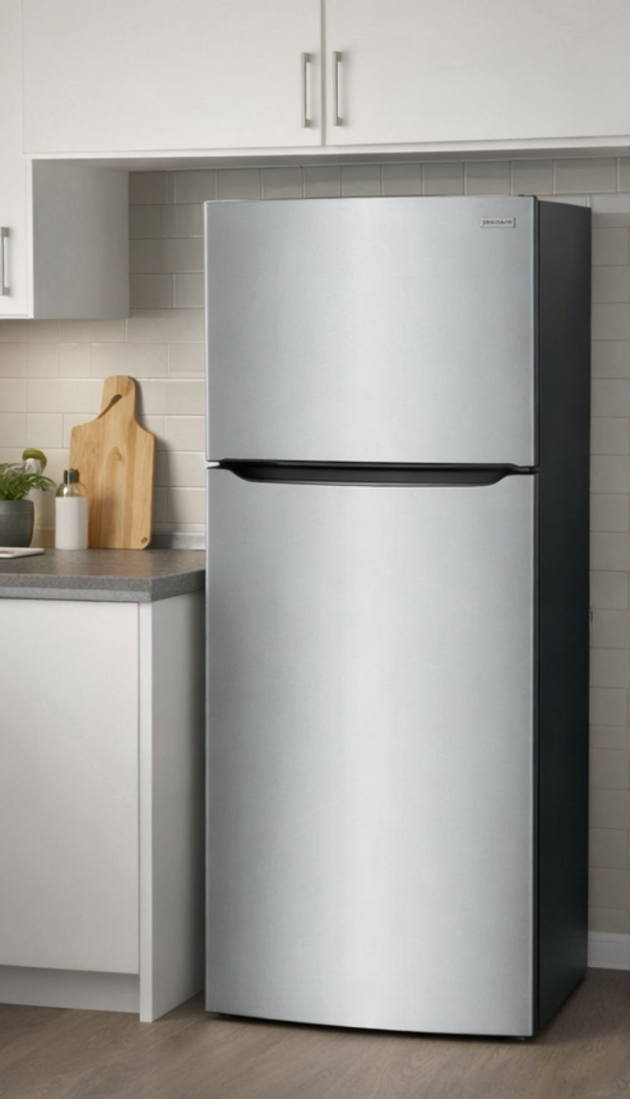 Frigidaire 20.0 Cubic Feet Top Freezer Refrigerator