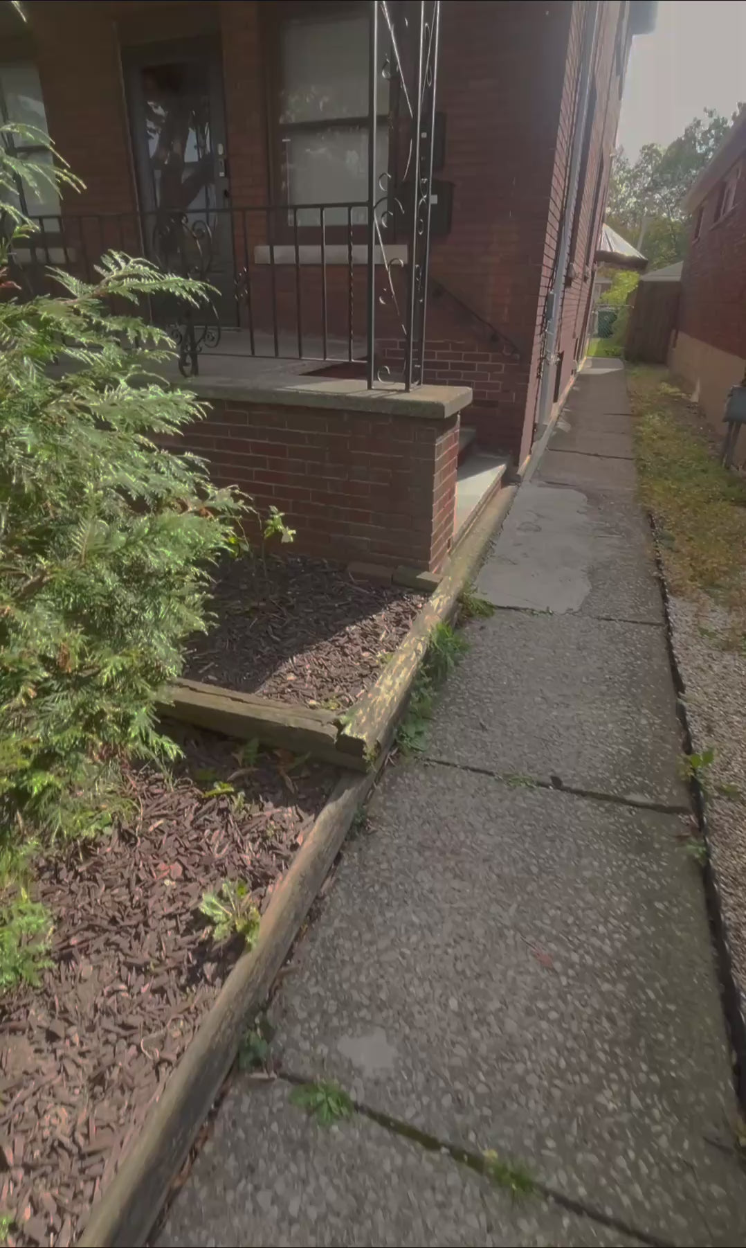 2421 Welch Ave. Niagara Falls, NY 14303
